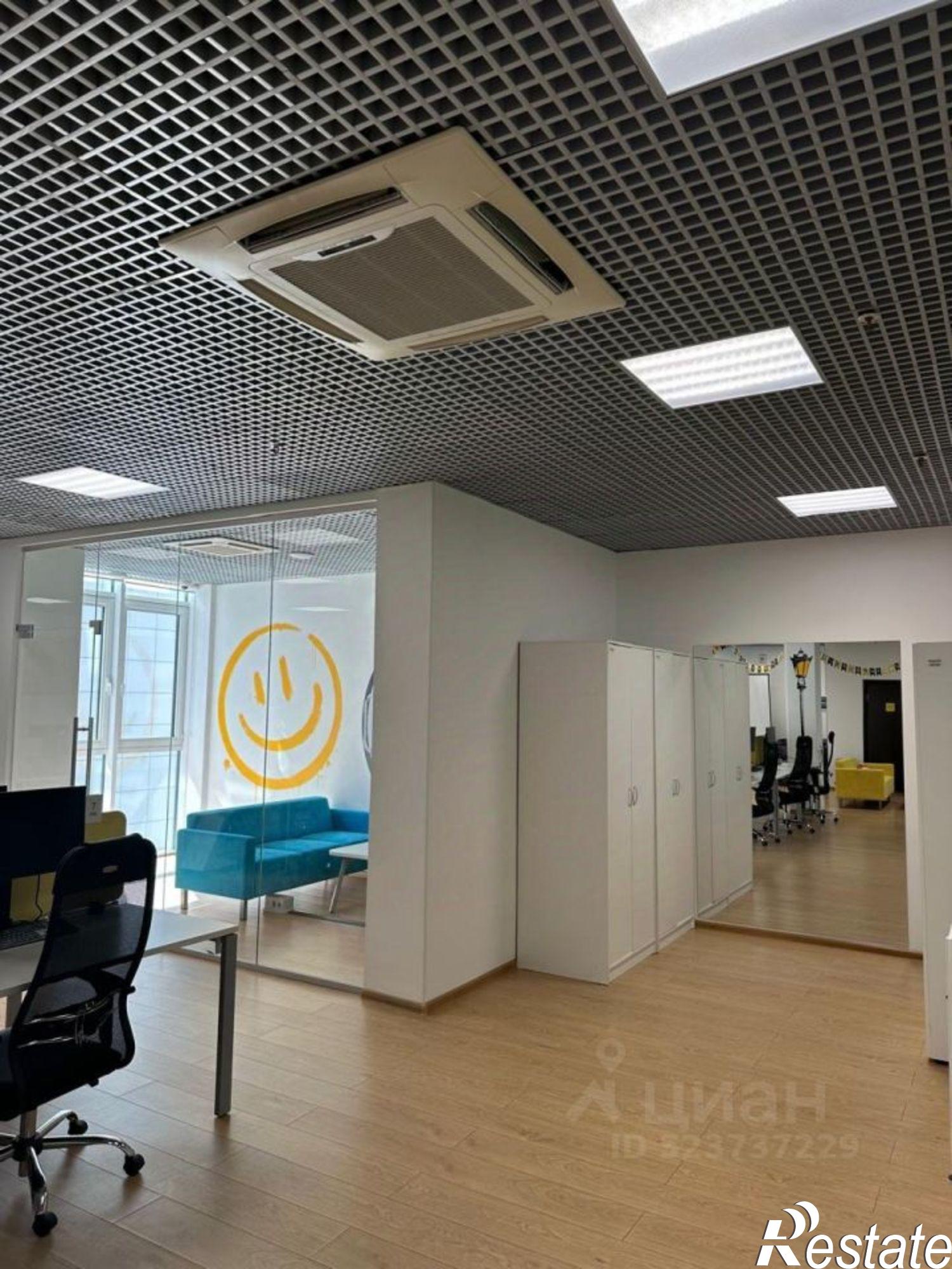 Купить офис, помещение под офис за 94 782 800 рублей на улица Кубанская Набережная, 37/1