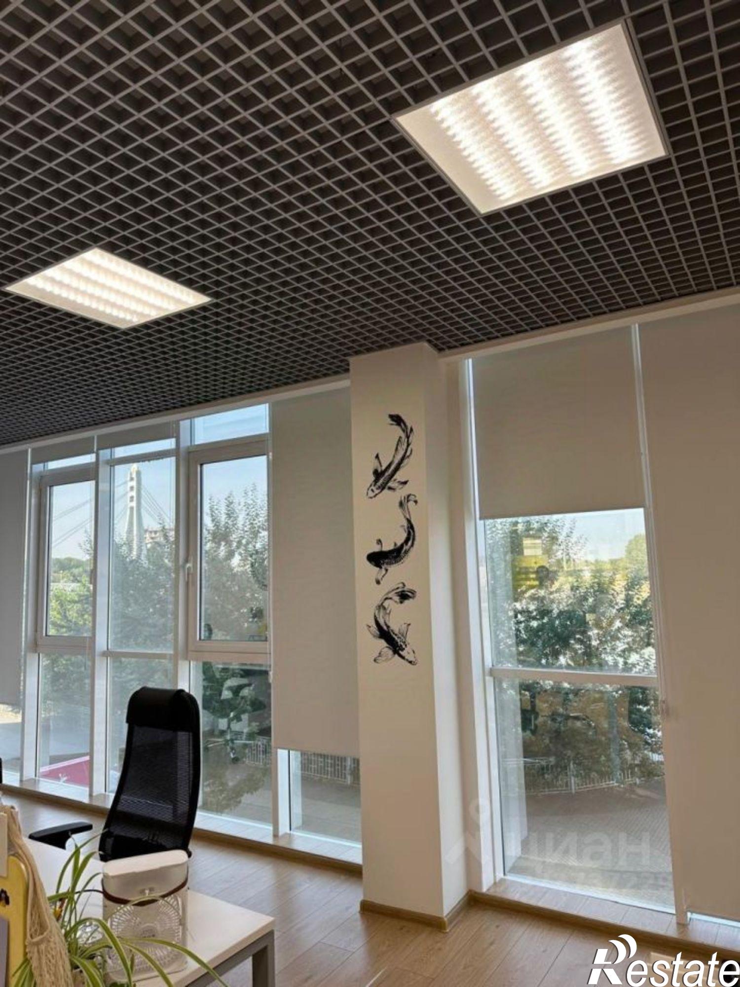 Купить офис, помещение под офис за 94 782 800 рублей на улица Кубанская Набережная, 37/1