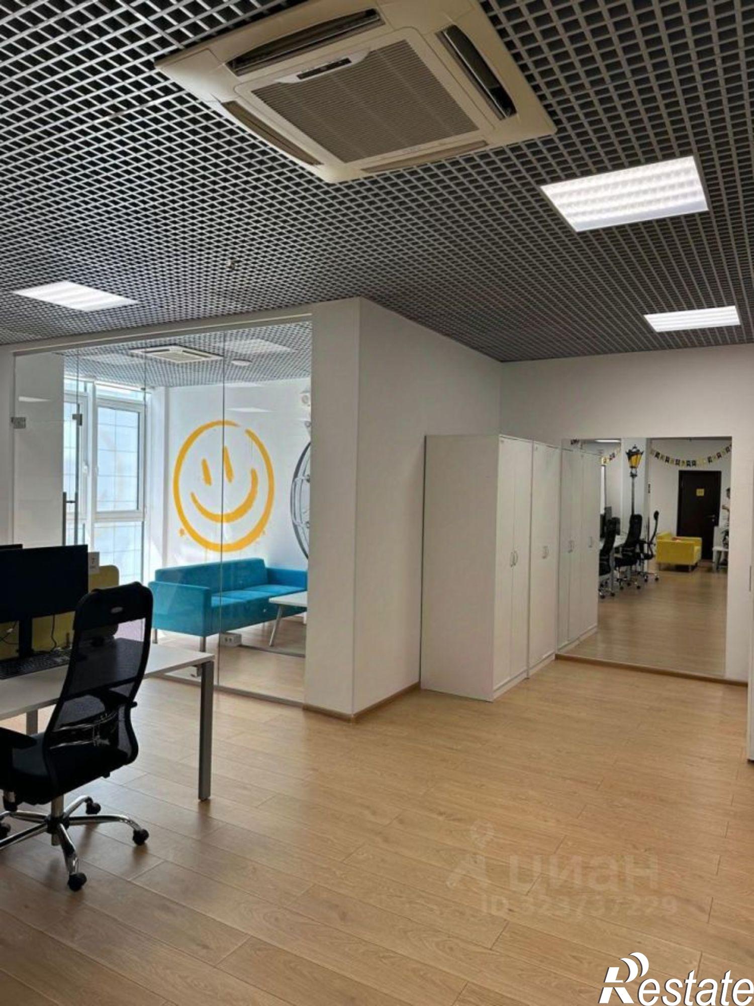 Купить офис, помещение под офис за 94 782 800 рублей на улица Кубанская Набережная, 37/1