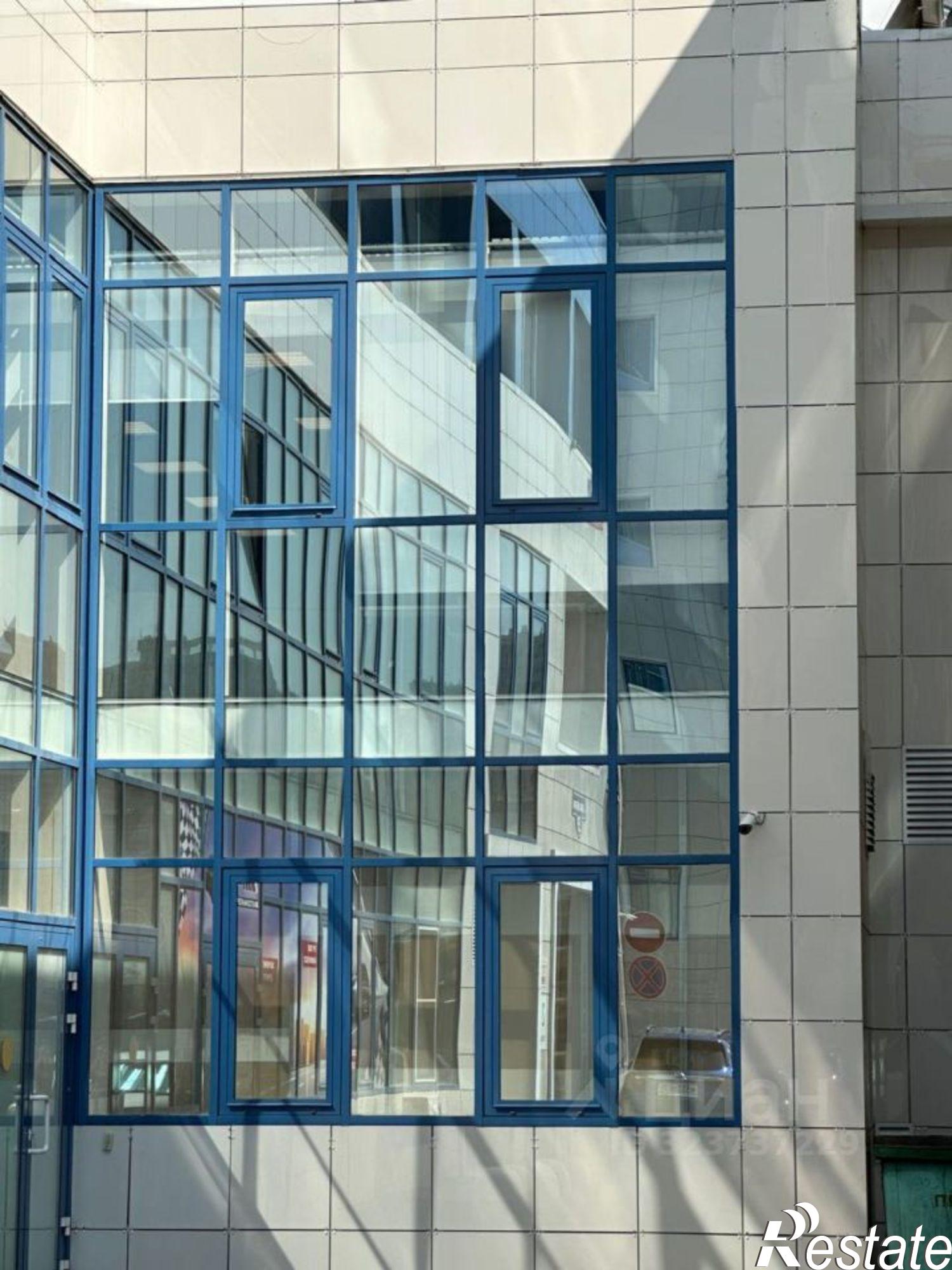 Купить офис, помещение под офис за 94 782 800 рублей на улица Кубанская Набережная, 37/1