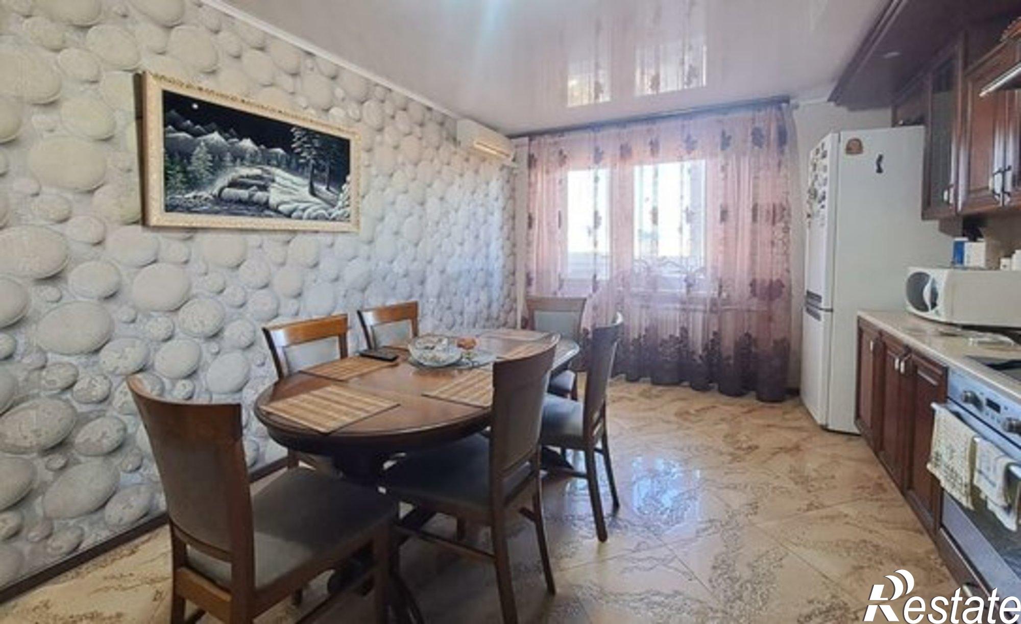 Купить квартиру за 13 900 000 рублей на ул Рождественская Набережная, 51