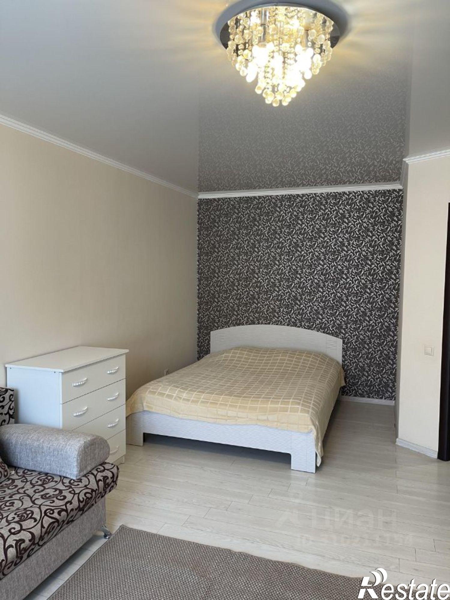 Сдать квартиру за 22 000 рублей на улица Шаляпина, 31Б