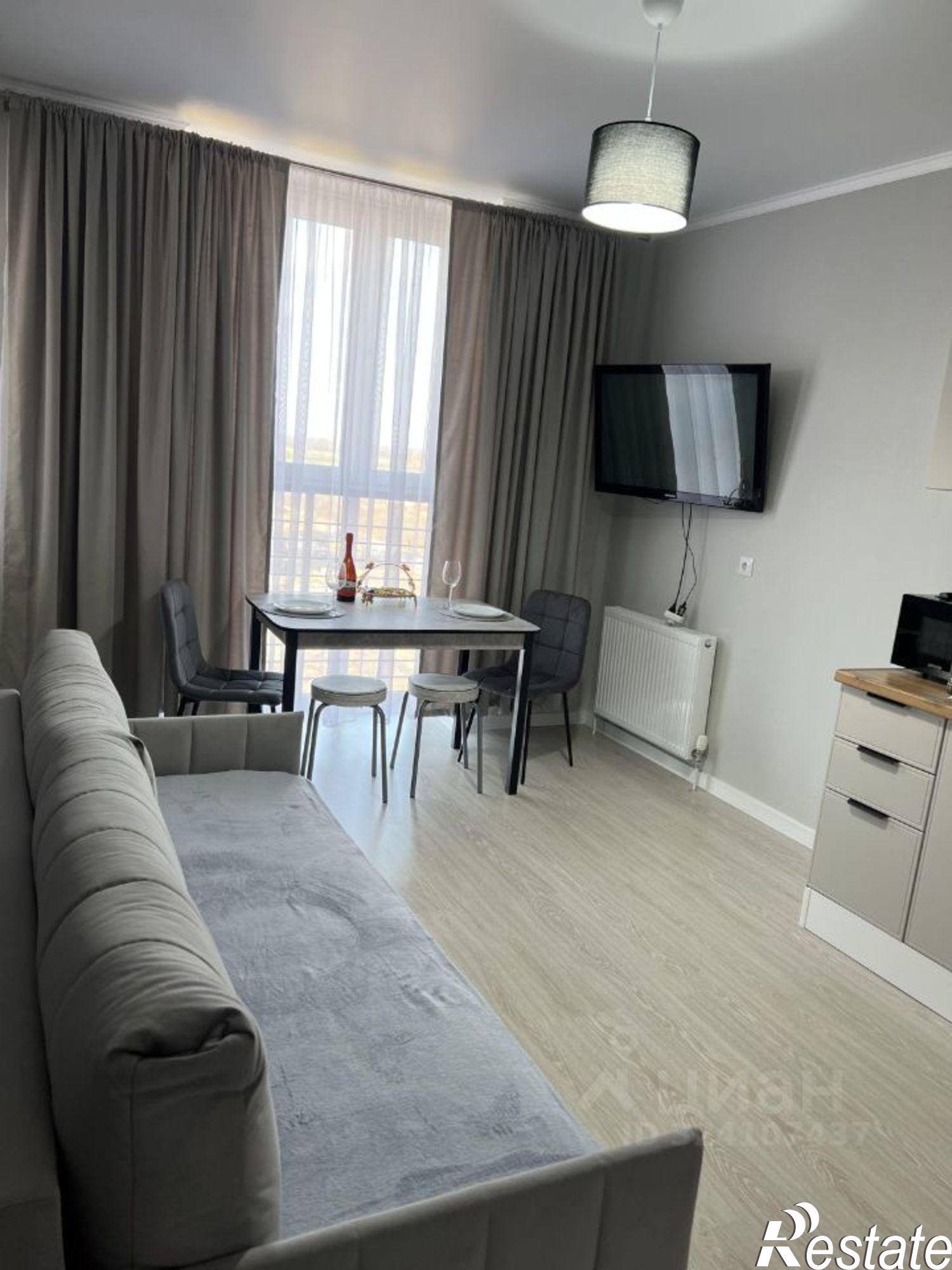 Сдать квартиру за 30 000 рублей на улица имени Константина Гондаря, 98 к1