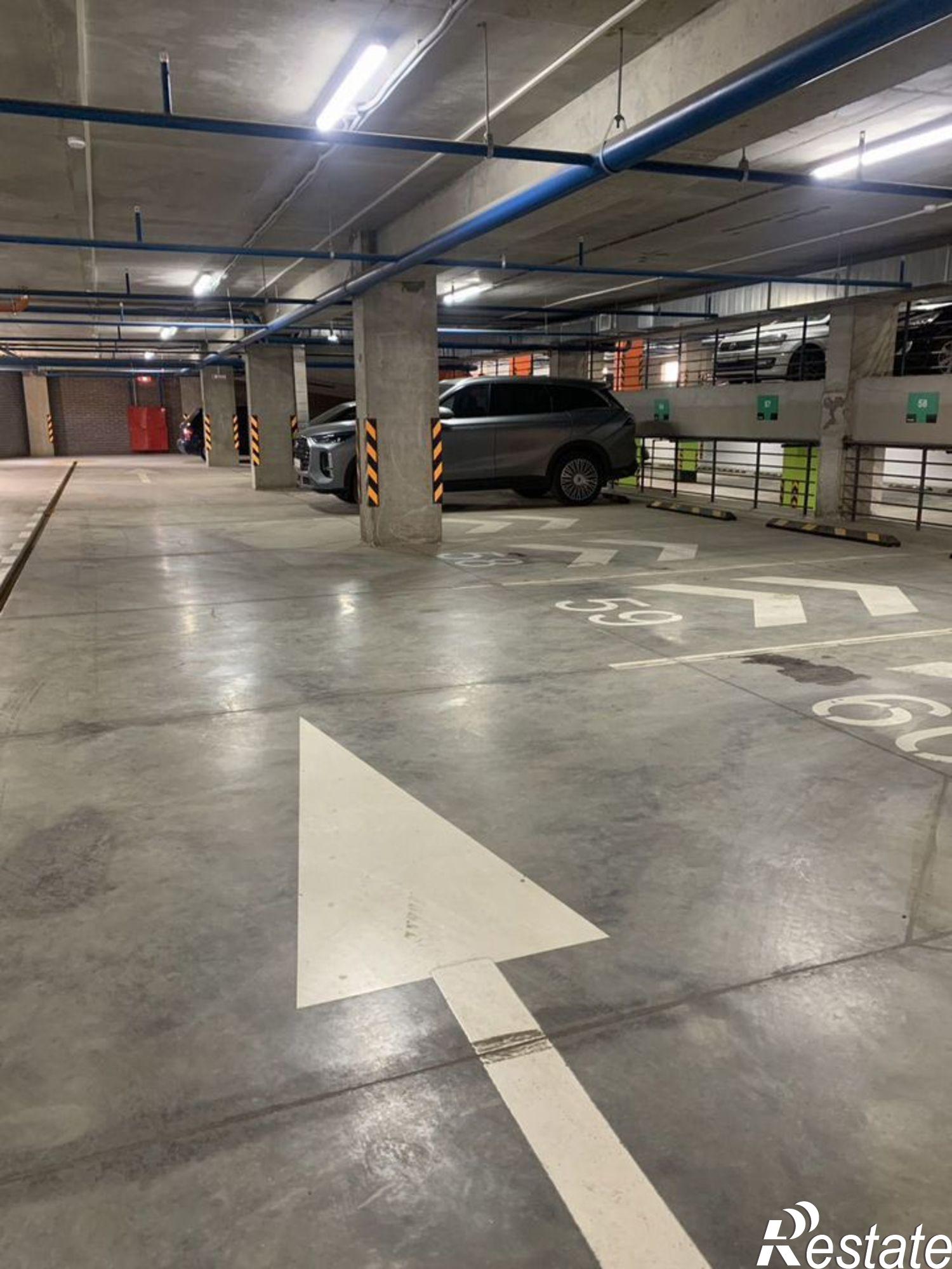 Купить гараж, место в паркинге за 650 000 рублей на улица Героя Георгия Бочарникова, 14/1