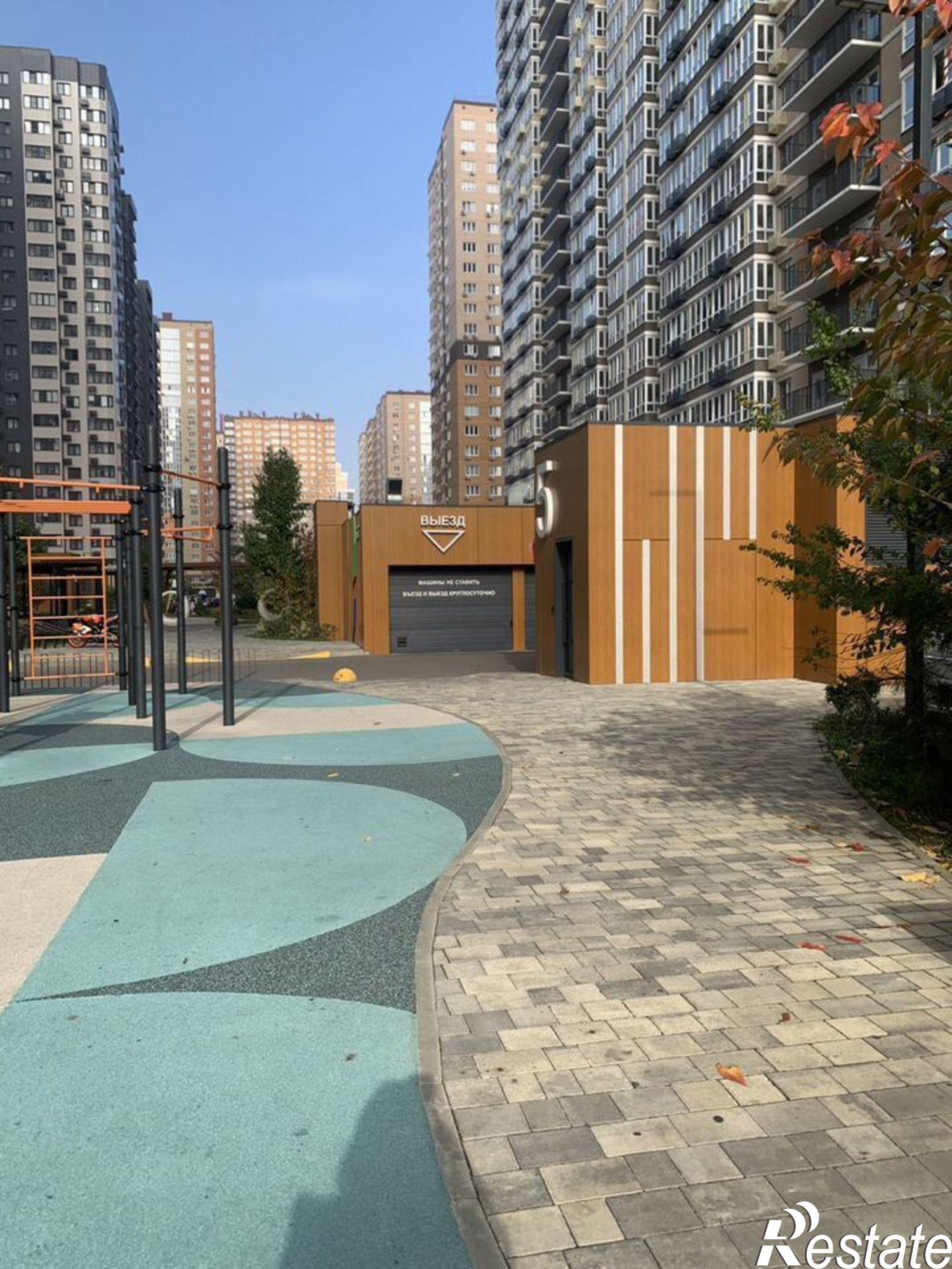 Купить гараж, место в паркинге за 650 000 рублей на улица Героя Георгия Бочарникова, 14/1