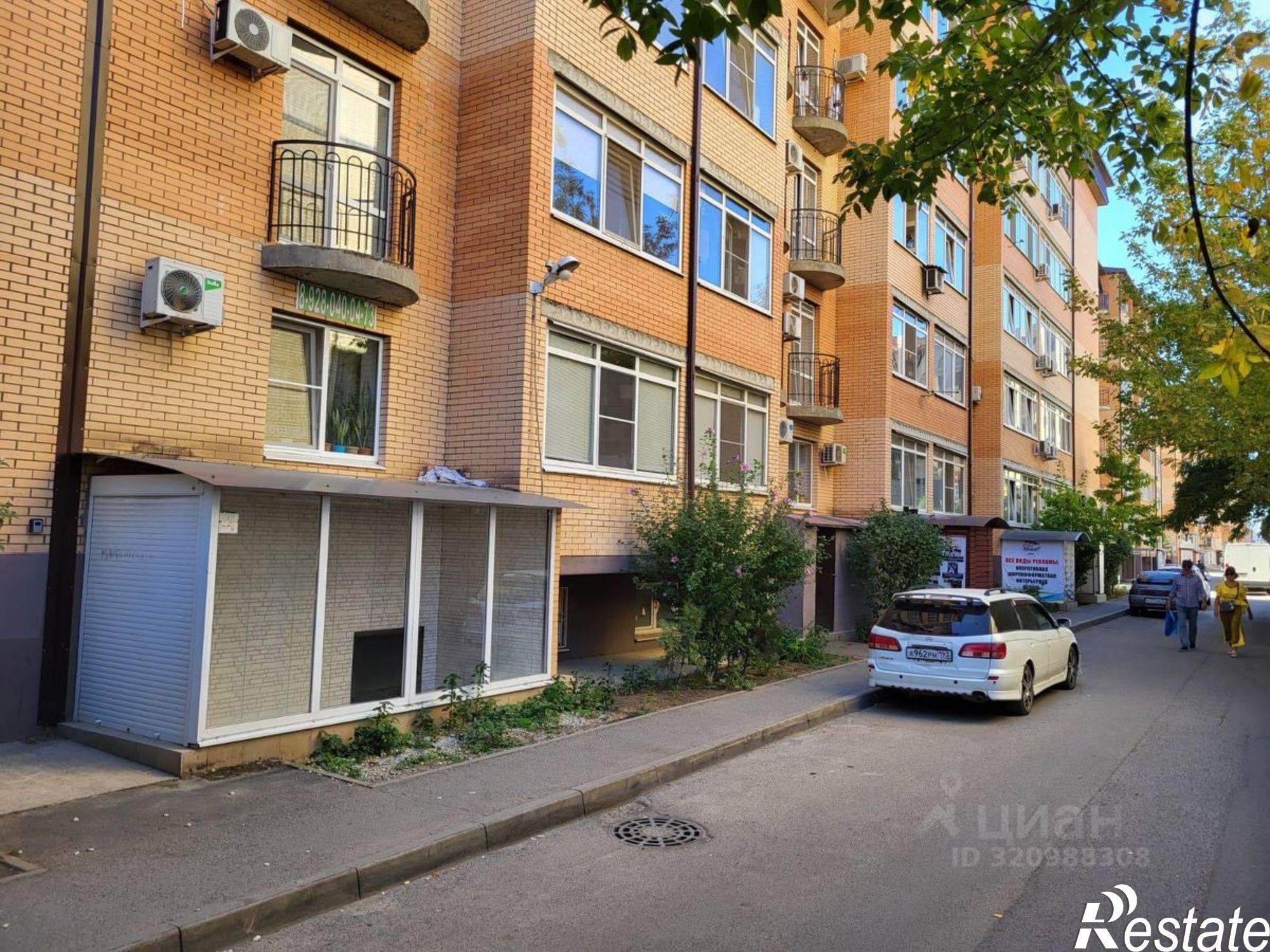 Купить торговое помещение за 5 288 460 рублей на ул им. Есенина, 135