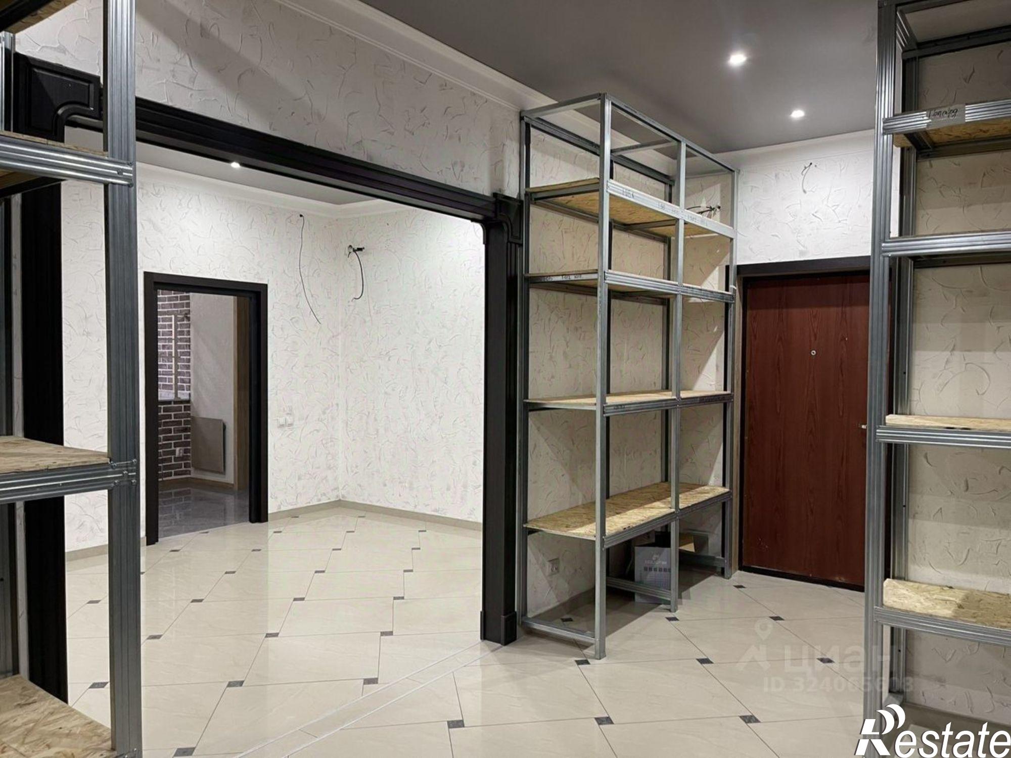 Купить торговое помещение за 10 500 100 рублей на ул Московская, 133 1