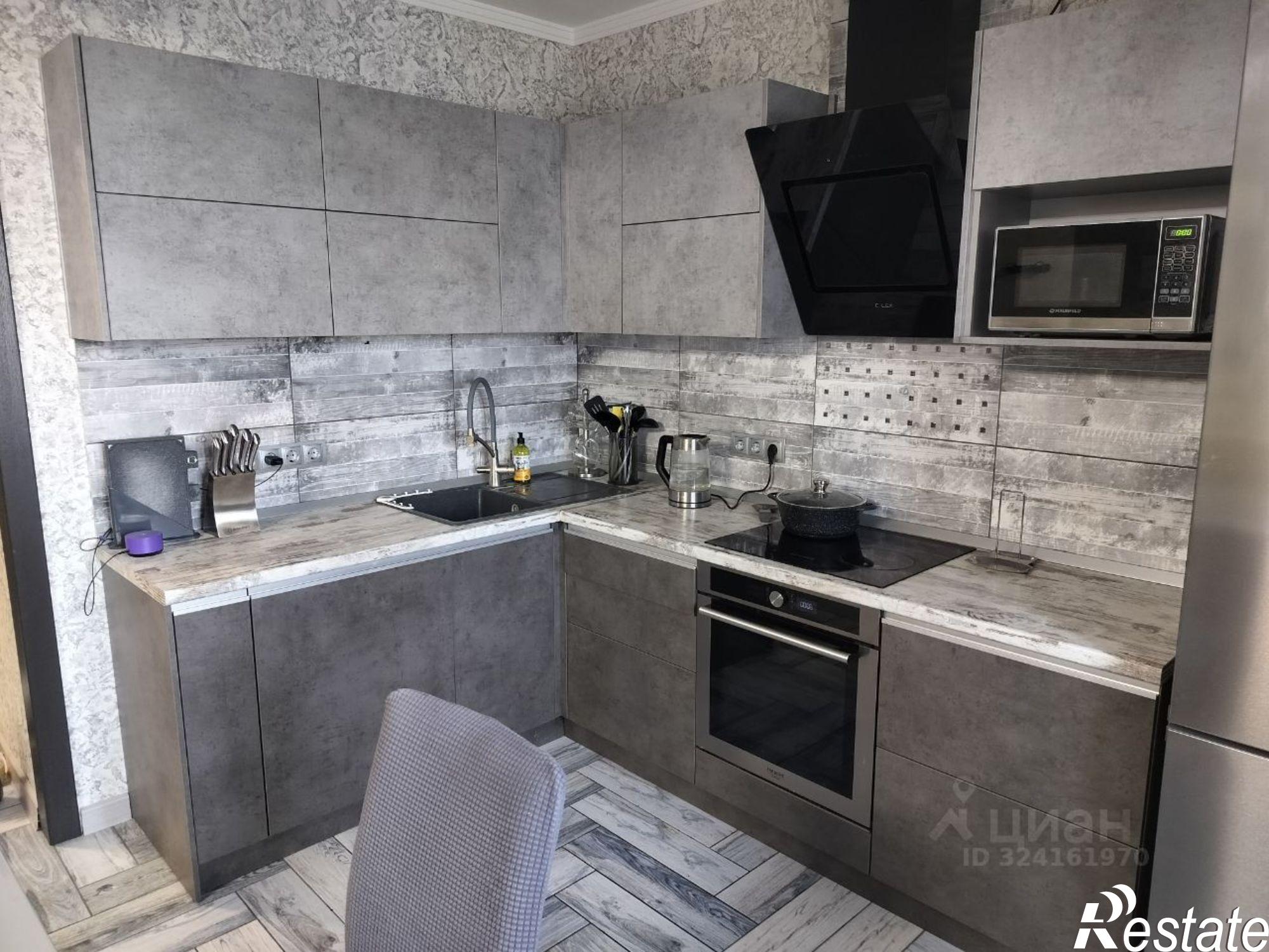 Сдать квартиру за 52 000 рублей на улица Декабристов, 59