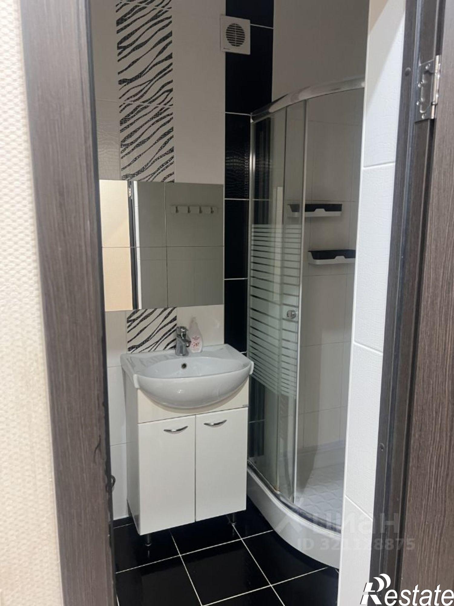 Сдать квартиру за 30 000 рублей на ул им. Селезнева, 4А