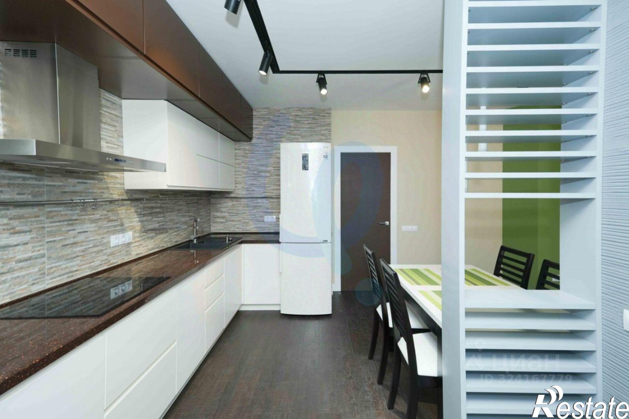 Купить квартиру за 13 500 000 рублей на ул Российская, 428