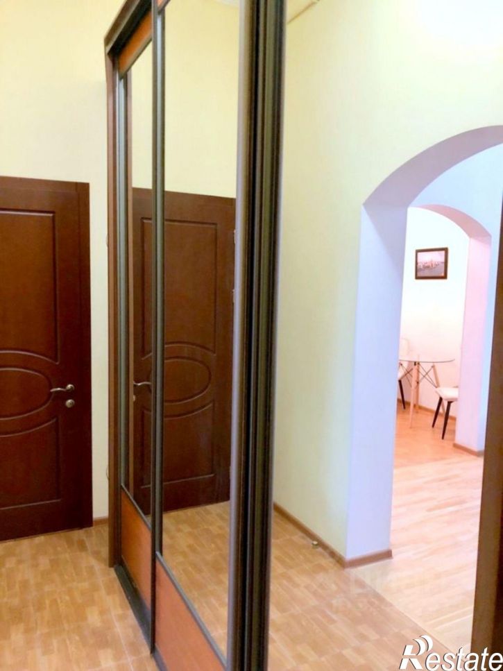 2-комн квартира Красная улица, 21,  д. 21