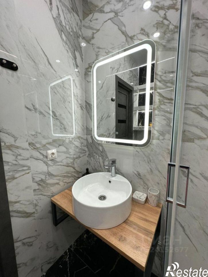 2-комн квартира улица Григория Булгакова, 8к1,  д. 8к1