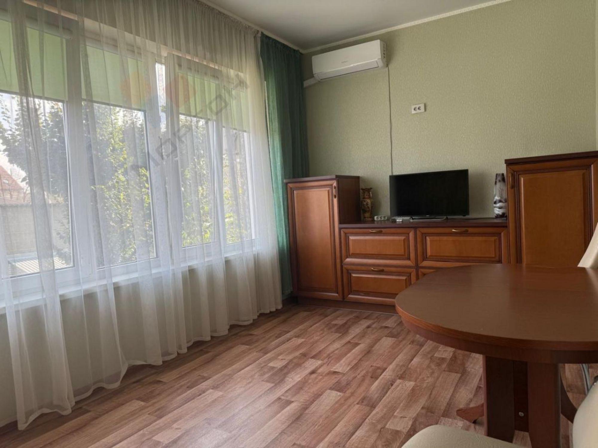 Купить квартиру за 16 800 000 рублей на им. Гудимы ул, 68