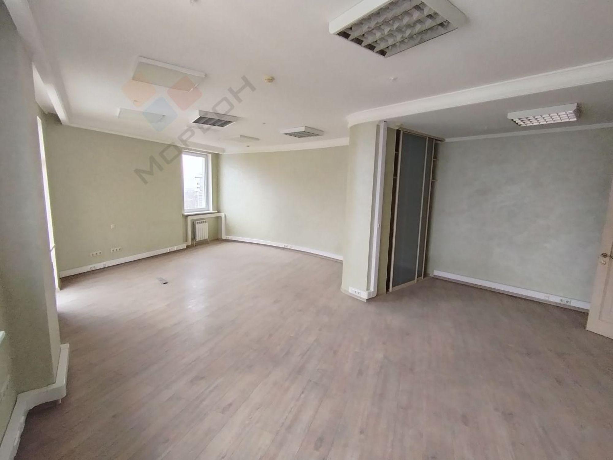 Сдать офис, помещение под офис за 700 000 рублей на Комсомольская ул, 13