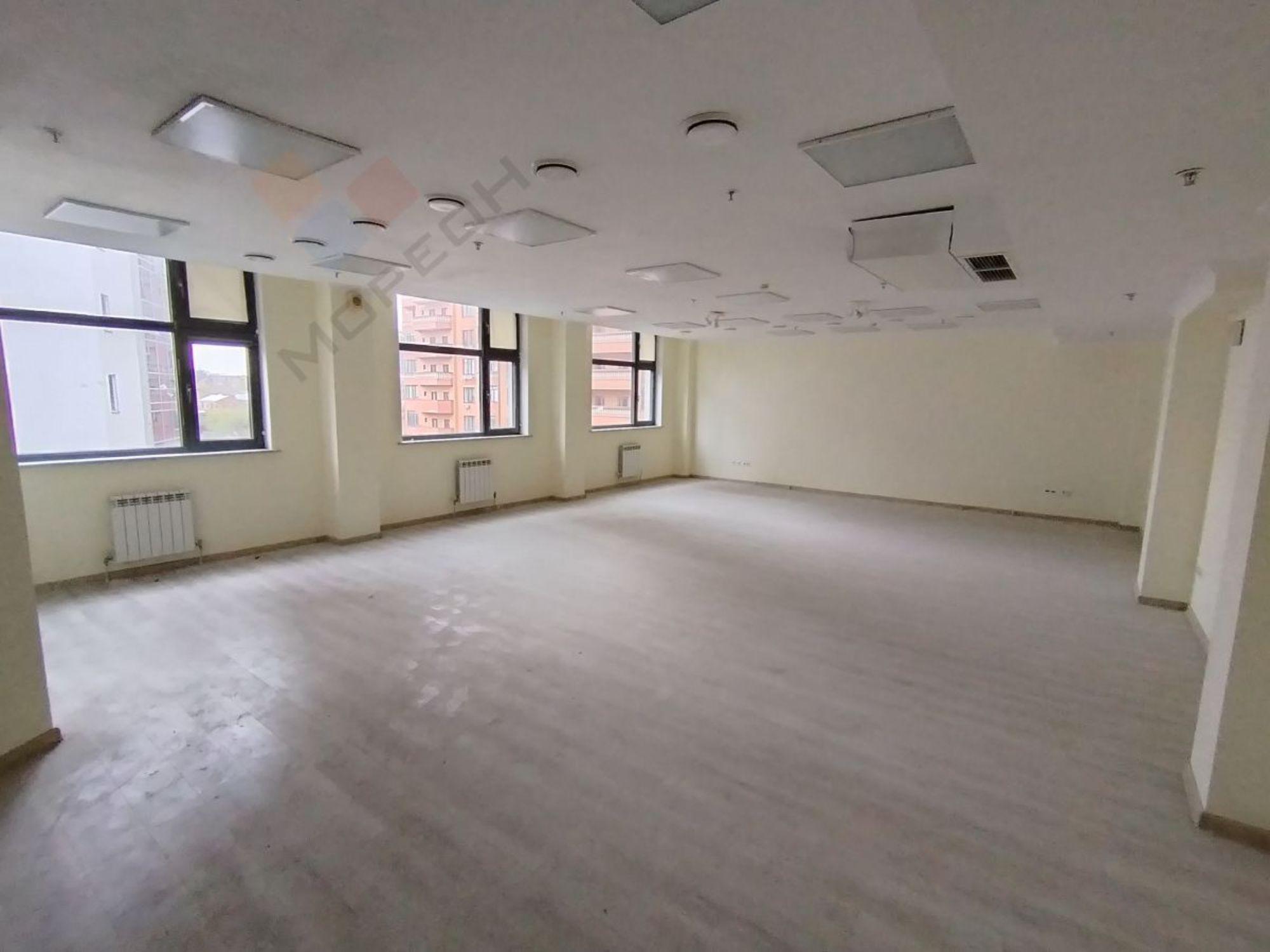 Сдать офис, помещение под офис за 700 000 рублей на Комсомольская ул, 13