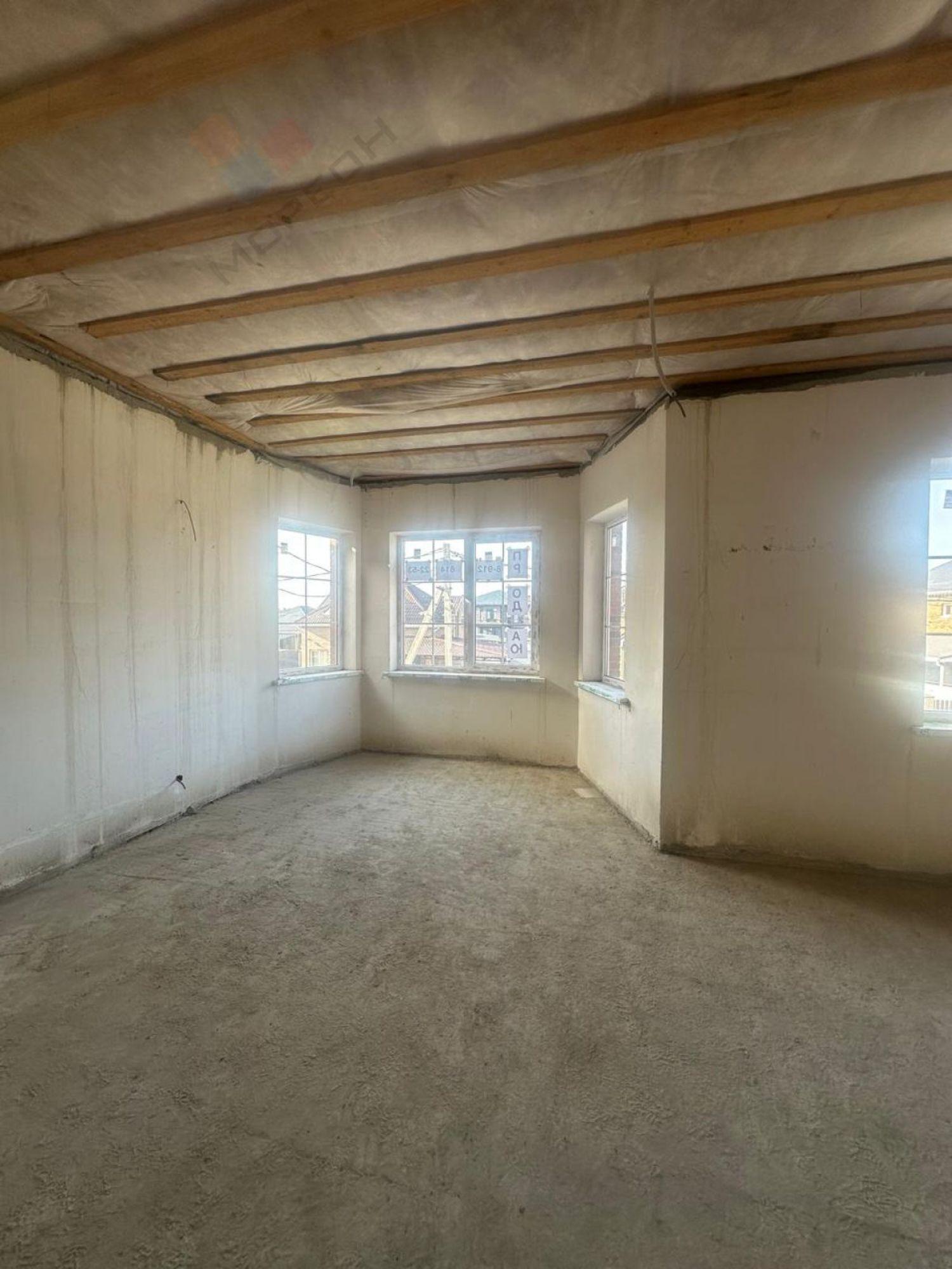 Купить дачу, дом, коттедж за 12 800 000 рублей на им. Писателя Придиуса П.Е. ул