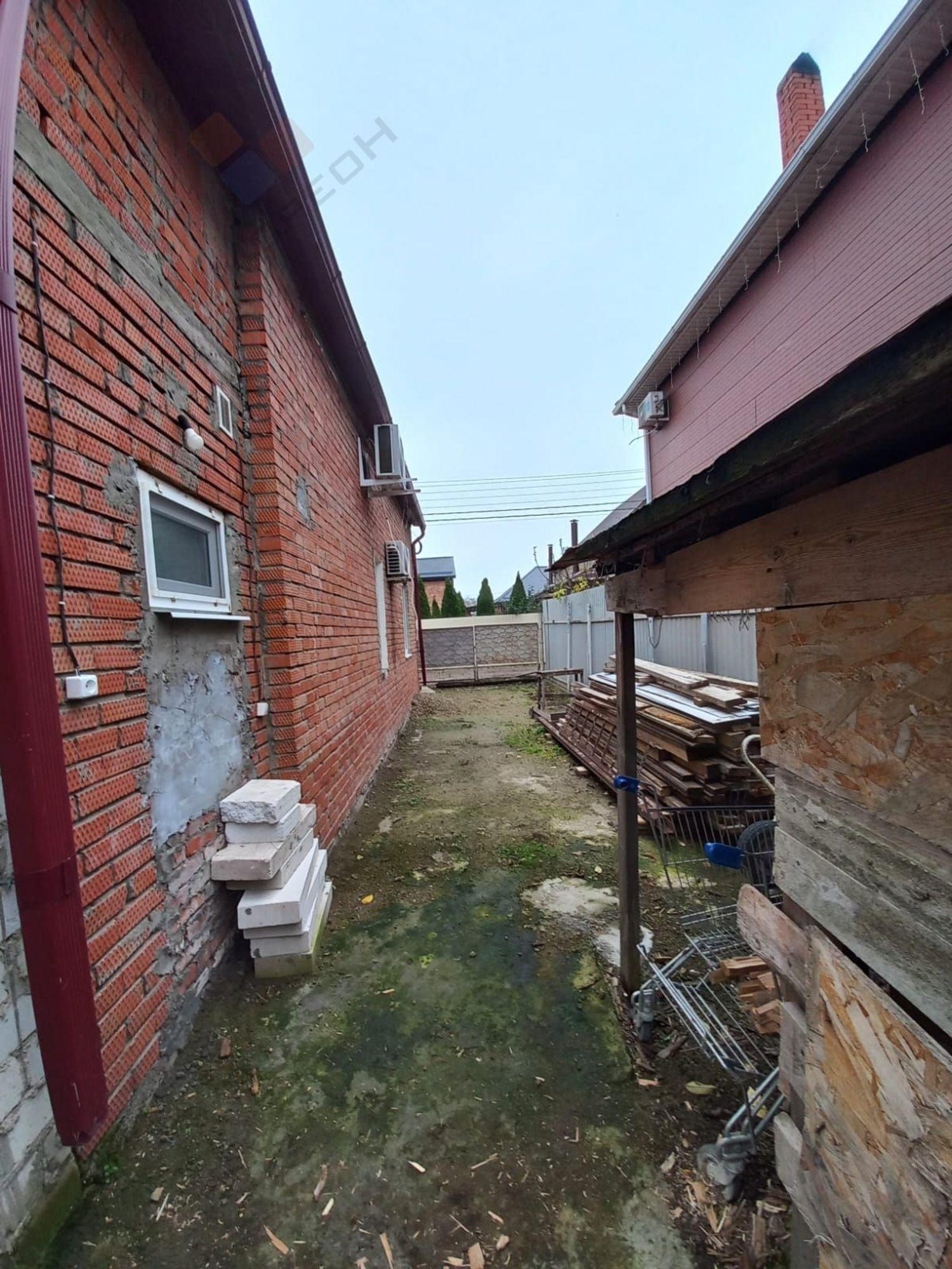 Купить дачу, дом, коттедж за 12 000 000 рублей на Цветочная ул, 35