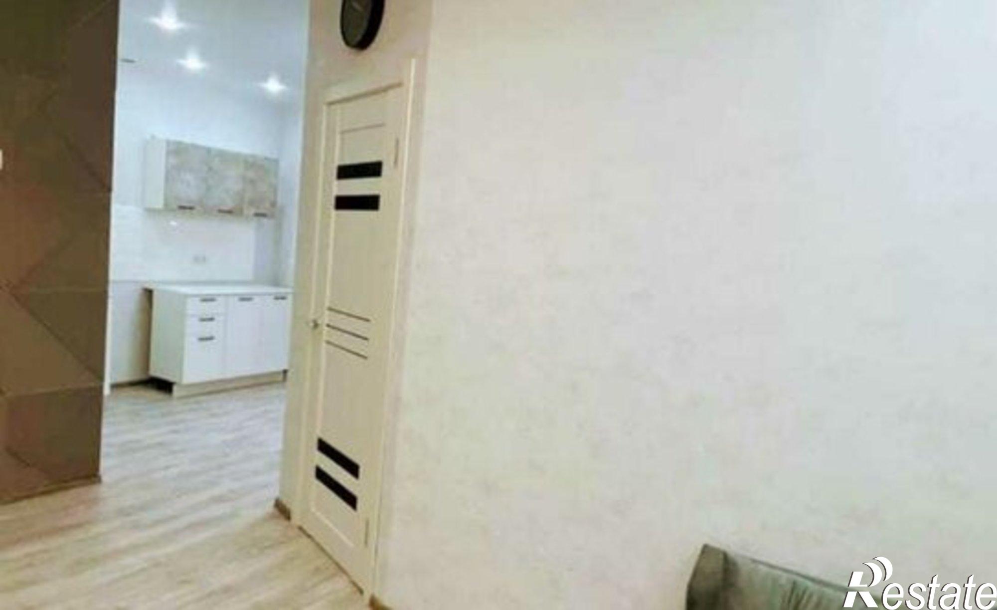 Купить квартиру за 4 100 000 рублей на улица Котлярова, 18