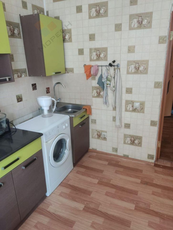 1-комн квартира Сергея Есенина ул, 121