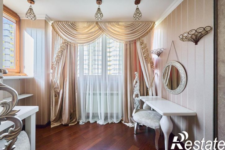 3-комн квартира Чекистов проспект, 42