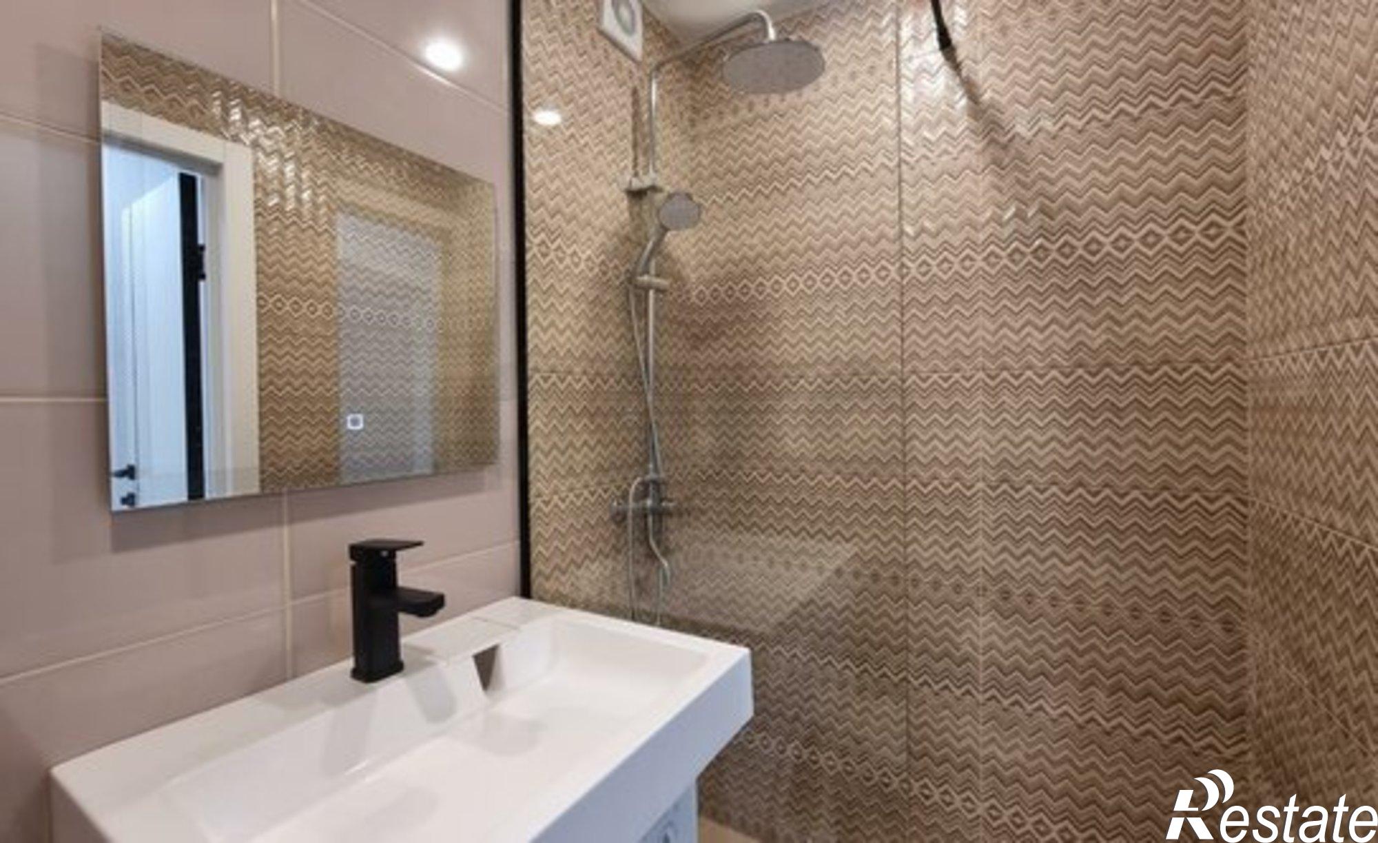 Купить квартиру за 4 350 000 рублей на улица Селезнёва, 202