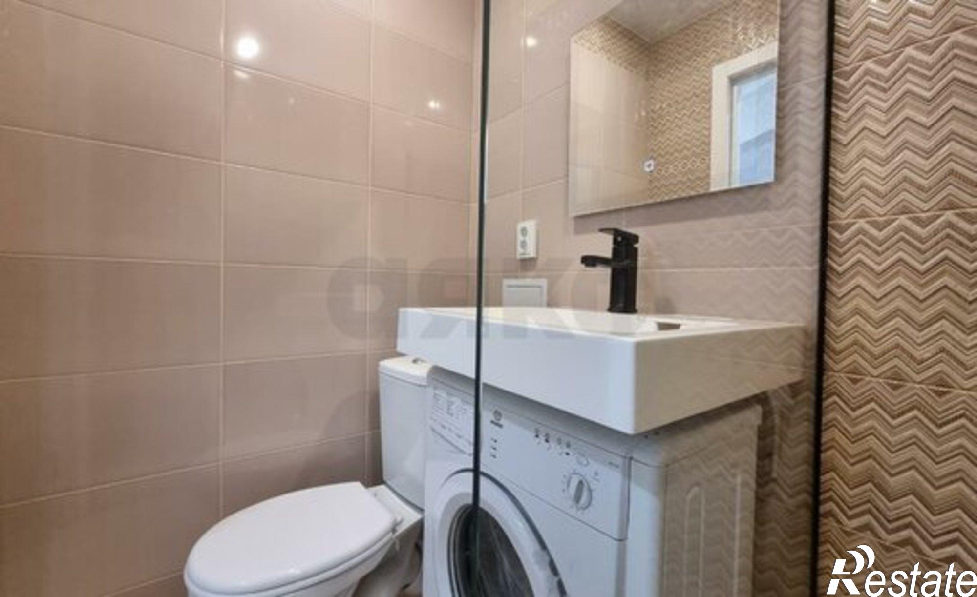 Купить квартиру за 4 350 000 рублей на улица Селезнёва, 202