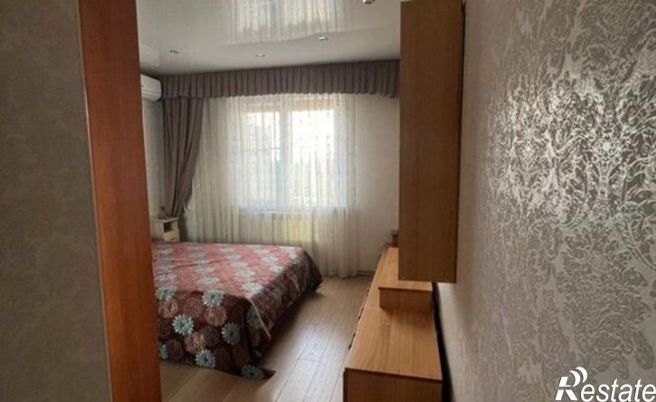 2-комн квартира ул им. 70-летия Октября, 24,  д. 24