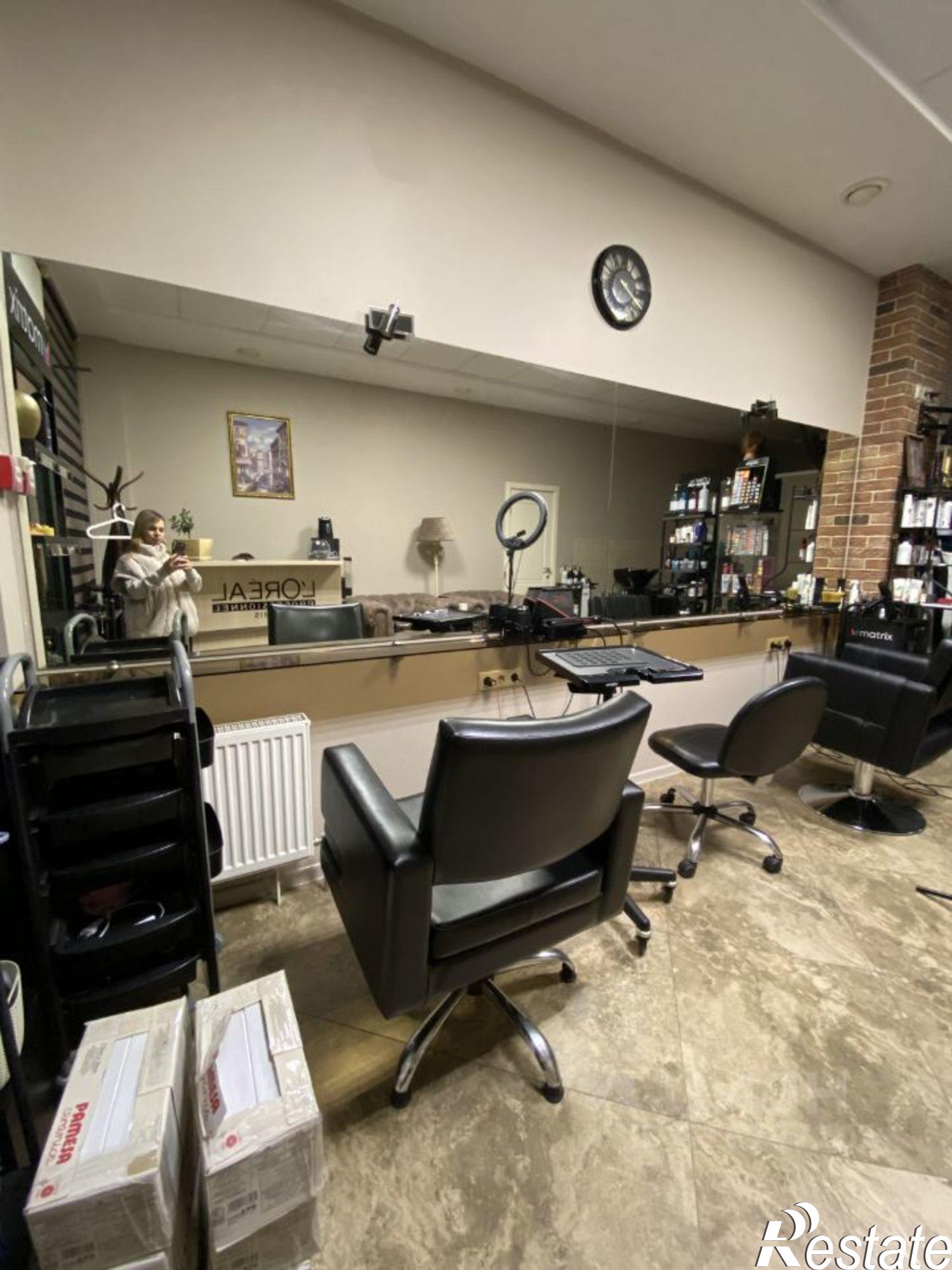 Сдать офис, помещение под офис за 10 000 рублей на ул Питерская, 18