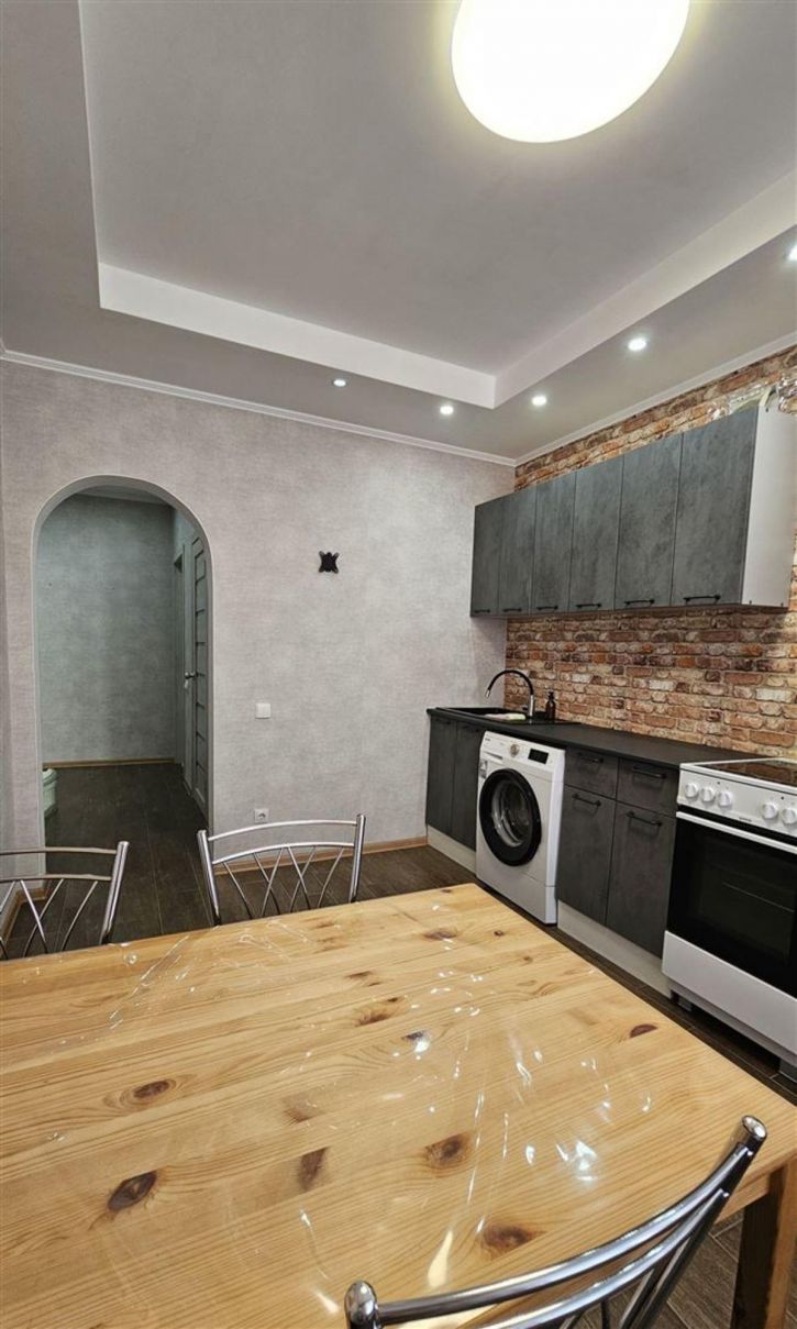 2-комн квартира ул Российская, д. 267/6 к А