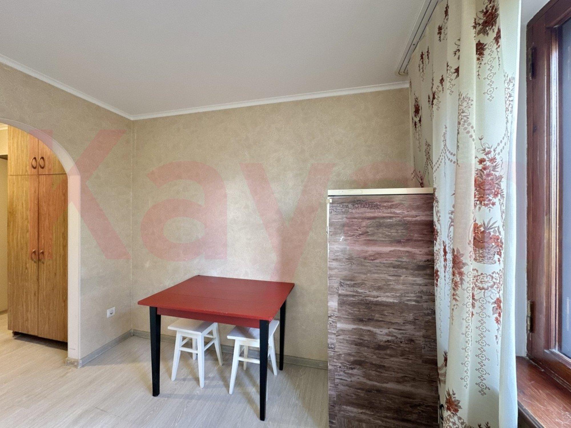 Купить квартиру за 3 400 000 рублей на им. Бородина ул.