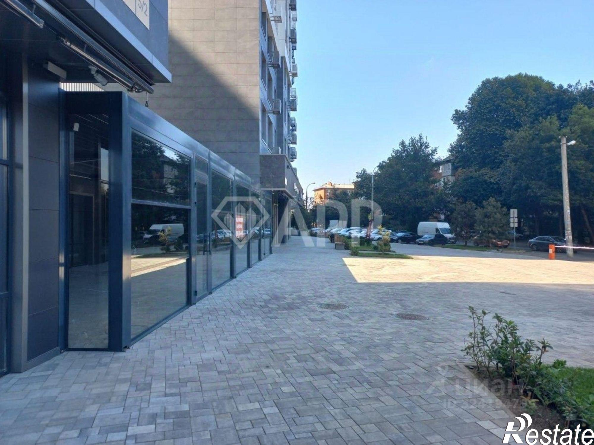 Сдать торговое помещение за 228 000 рублей на ул Колхозная, 5