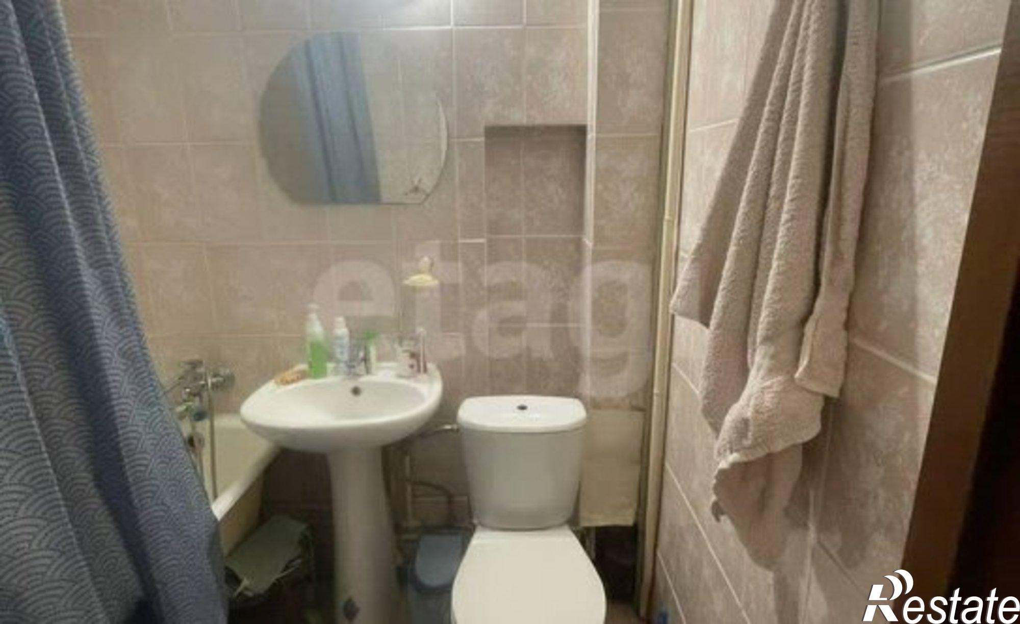 Купить квартиру за 3 300 000 рублей на Новгородская улица, 13