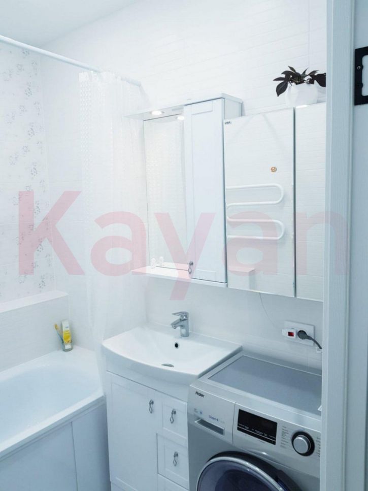 2-комн квартира им. Карякина ул.