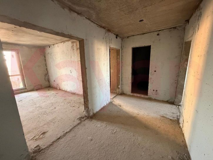 2-комн квартира им. Карякина ул.