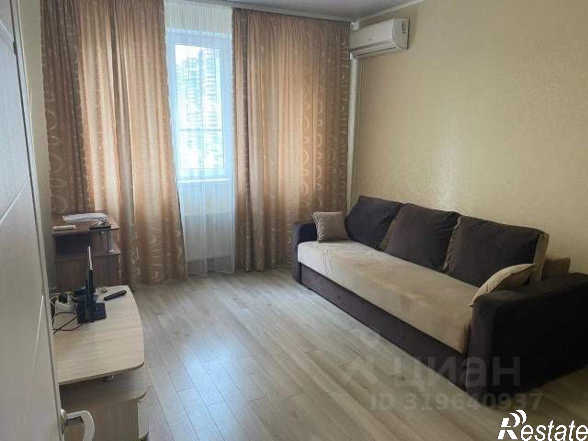 Сдать квартиру за 23 500 рублей на ул им. 40-летия Победы, 186 1