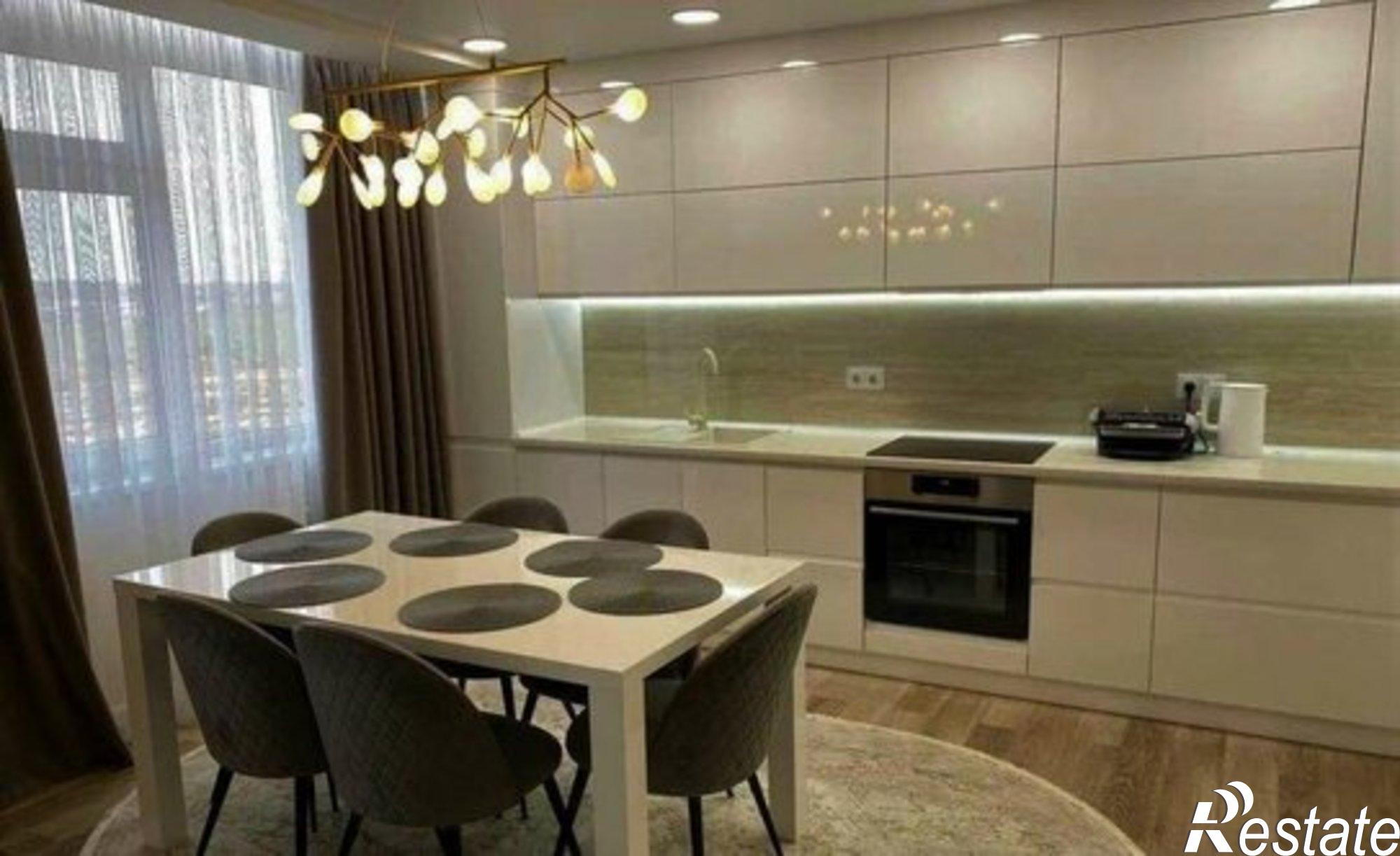 Купить квартиру за 4 350 000 рублей на ул Кореновская, 57 2