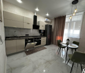 1-комн, 45кв м, этаж 19/20 ул им. Дзержинского, 129/3