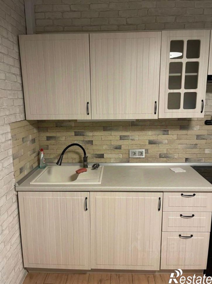 1-комн квартира ул им. Героя Яцкова И.В., 12,  д. 12