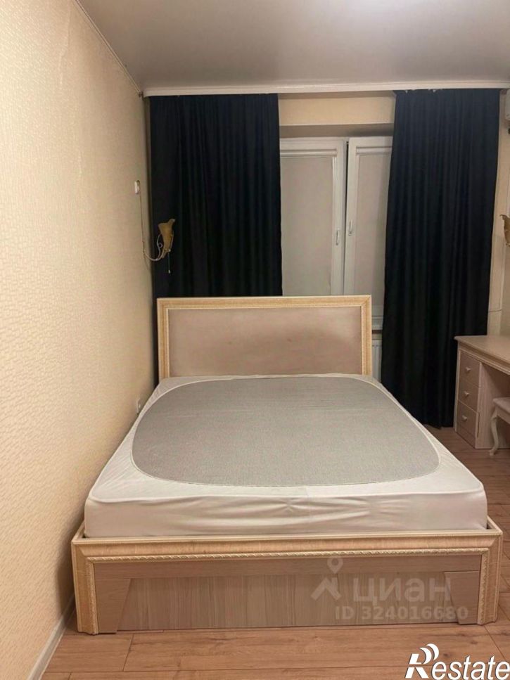 1-комн квартира ул им. Героя Яцкова И.В., 12,  д. 12