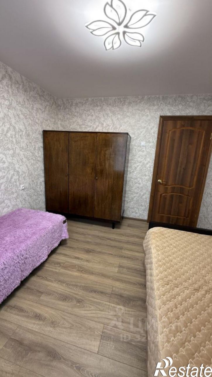 2-комн квартира ул им. 40-летия Победы, 43,  д. 43