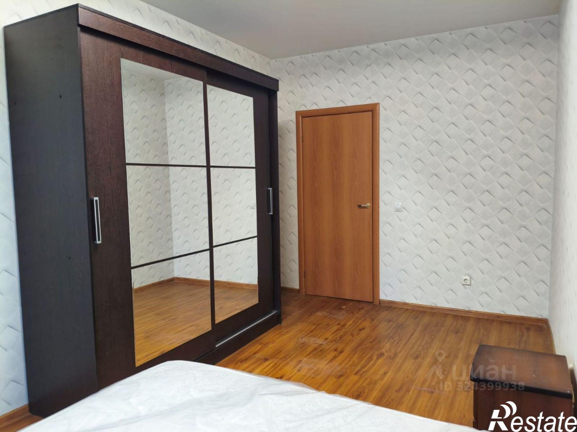 Сдать квартиру за 32 000 рублей на улица 40 лет Победы, 145