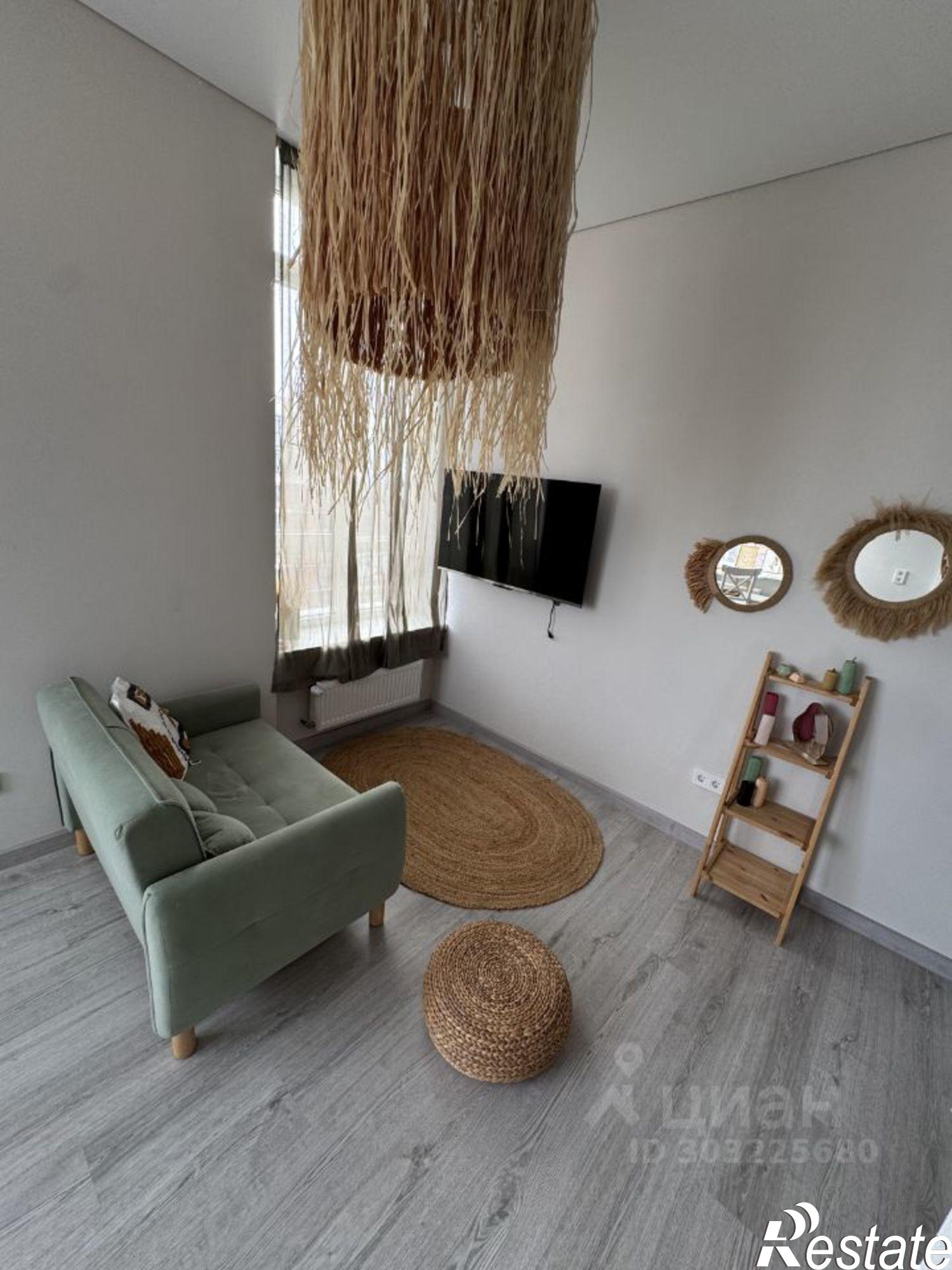 Сдать квартиру за 37 000 рублей на улица имени Константина Гондаря, 93