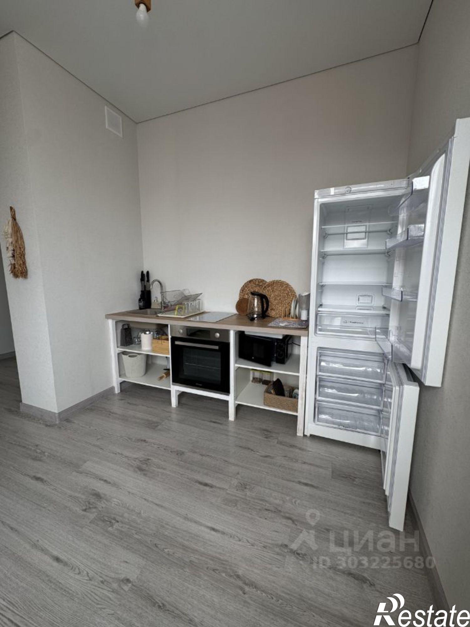 Сдать квартиру за 37 000 рублей на улица имени Константина Гондаря, 93