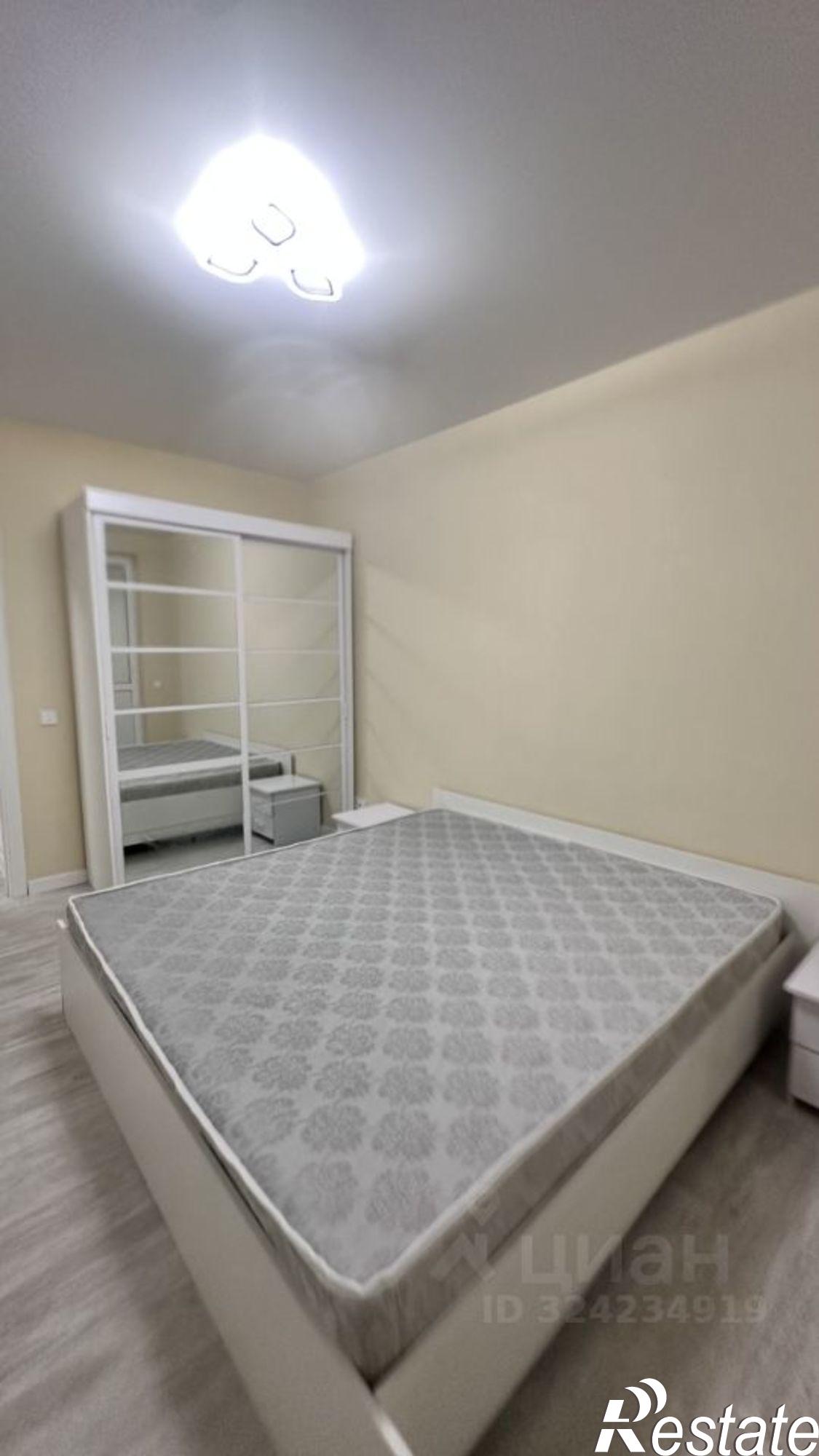 Сдать квартиру за 32 000 рублей на улица имени Константина Гондаря, 99