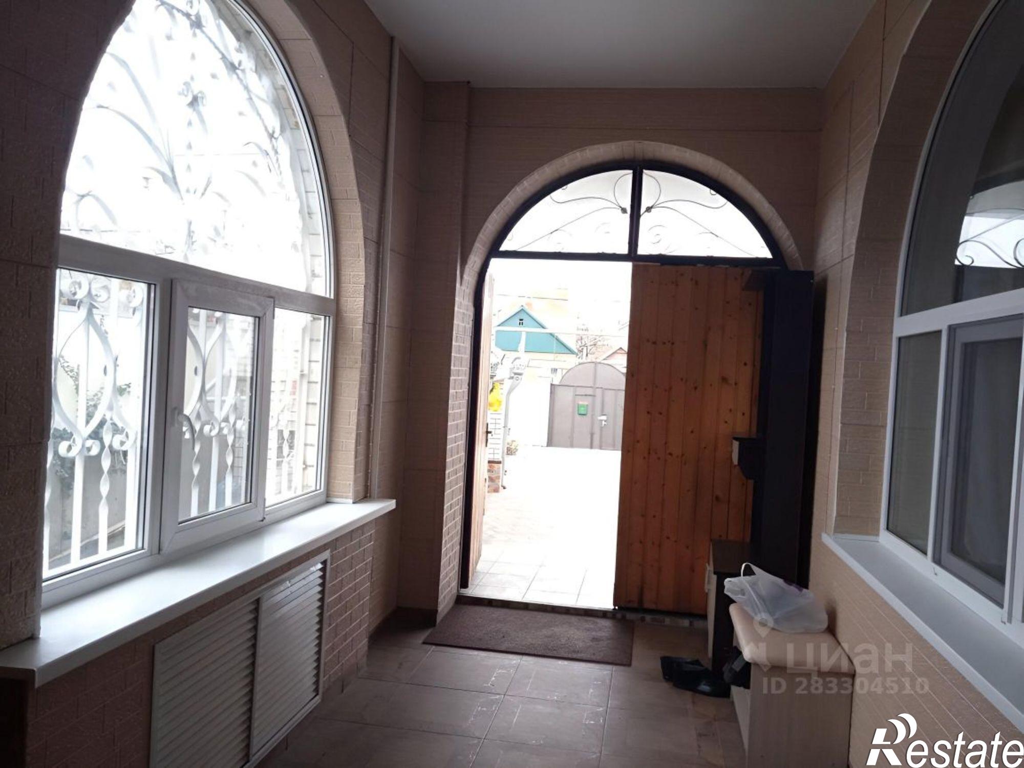 Сдать дачу, дом, коттедж за 110 000 рублей на ул КИМ, 38