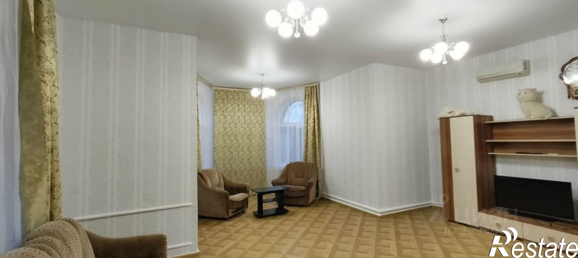 Сдать дачу, дом, коттедж за 110 000 рублей на ул КИМ, 38