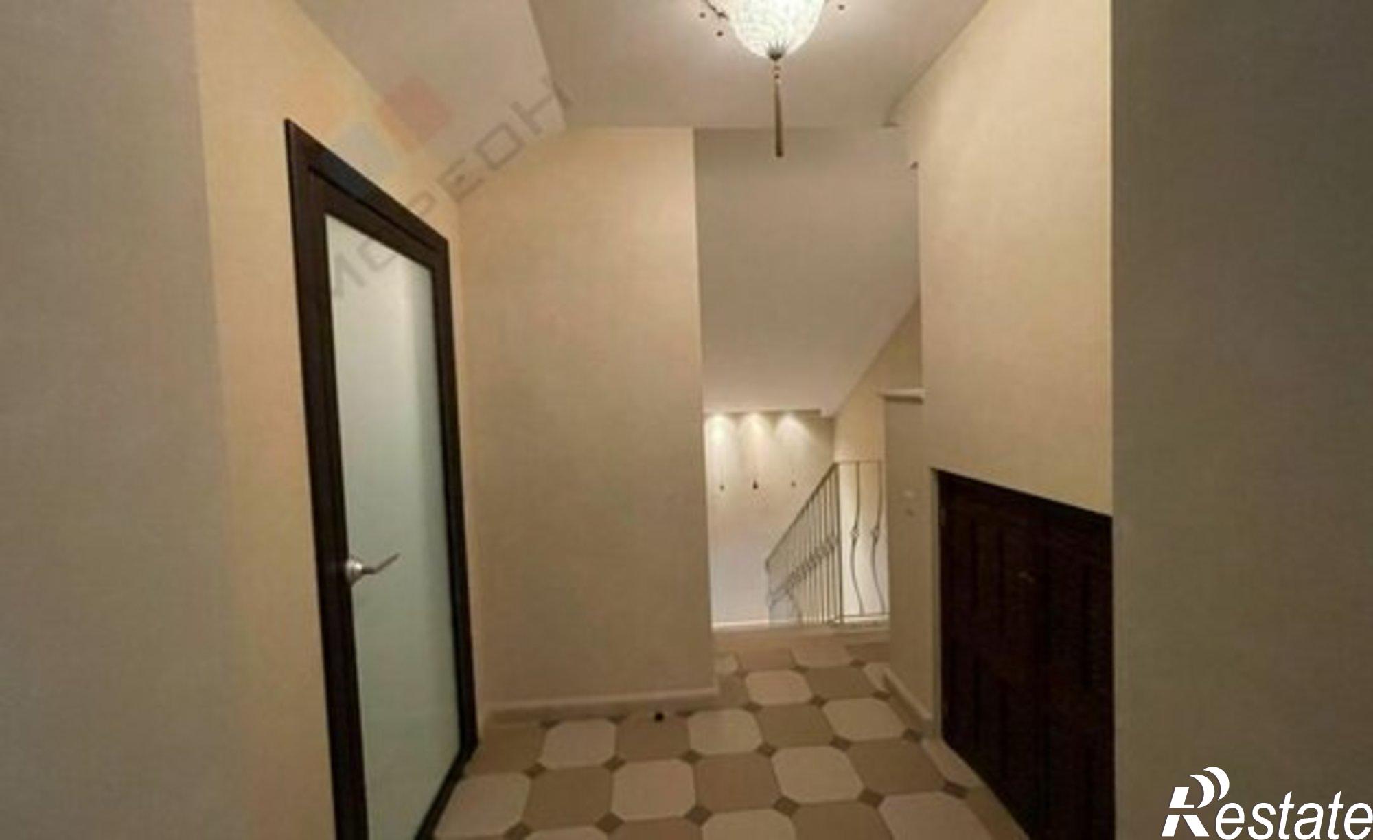 Купить квартиру за 78 000 000 рублей на Офицерская улица, 36