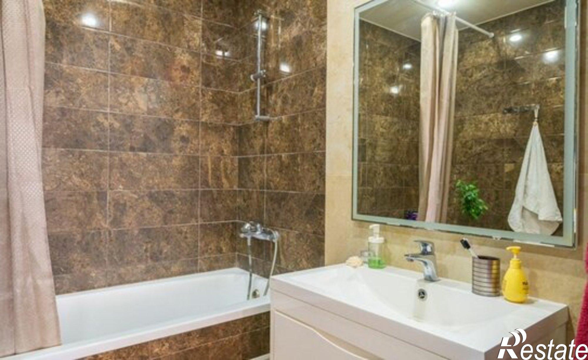 Купить квартиру за 9 250 000 рублей на улица Цезаря Куникова, 24 к1