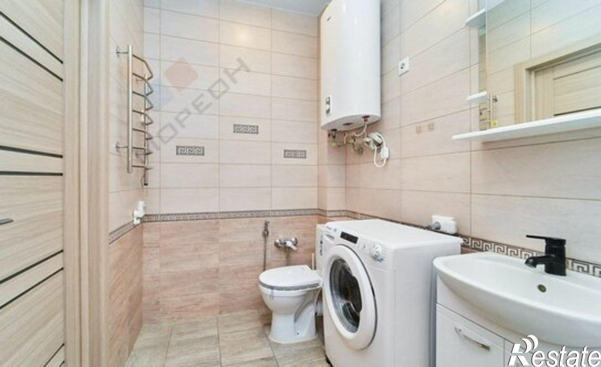 Купить квартиру за 9 800 000 рублей на Новороссийская улица, 90/2 к1