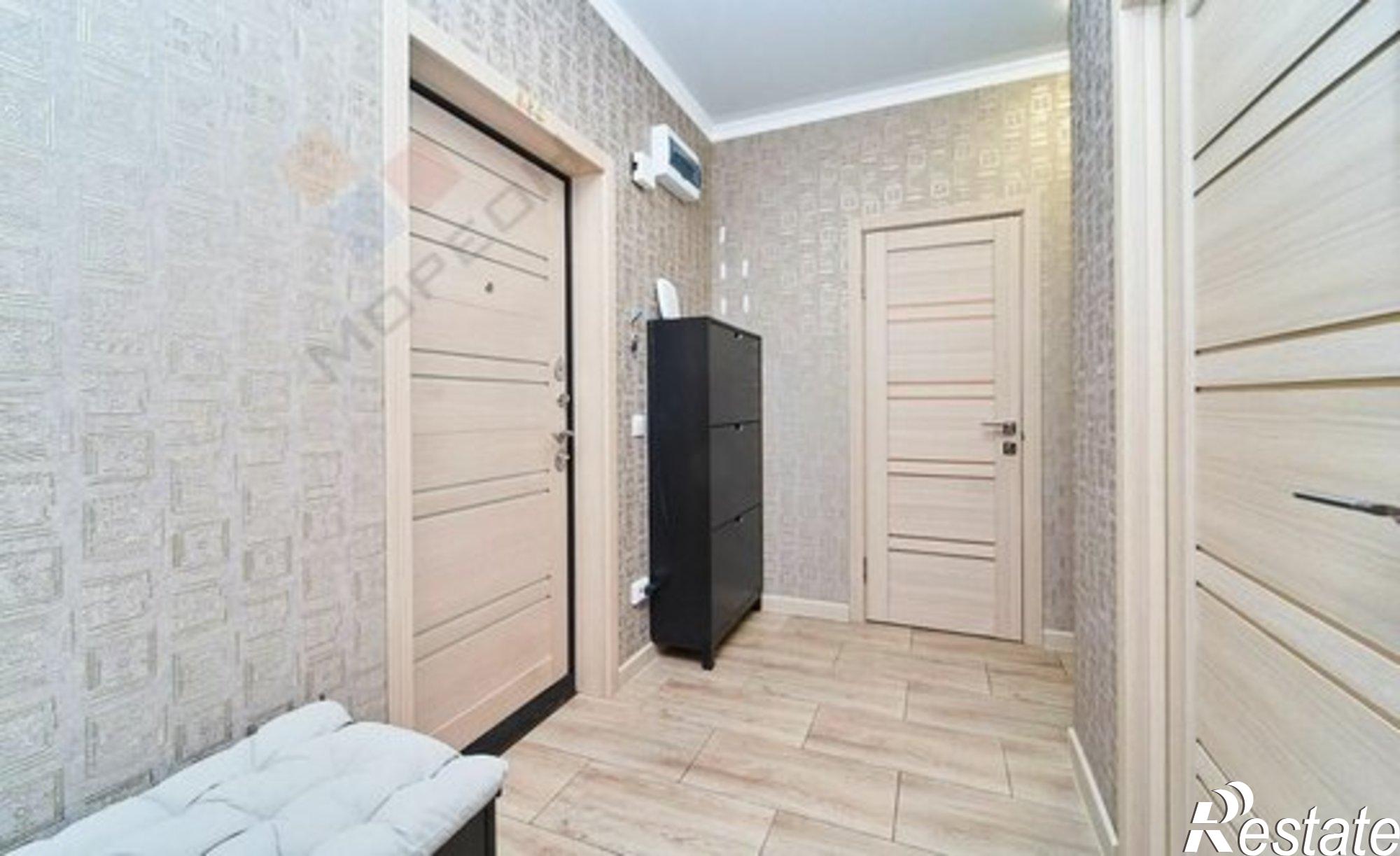 Купить квартиру за 9 800 000 рублей на Новороссийская улица, 90/2 к1